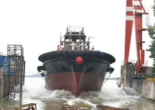創(chuàng)新工藝顯神威，鎮(zhèn)江船廠3676kw全回轉(zhuǎn)拖船成功采用氣囊下水